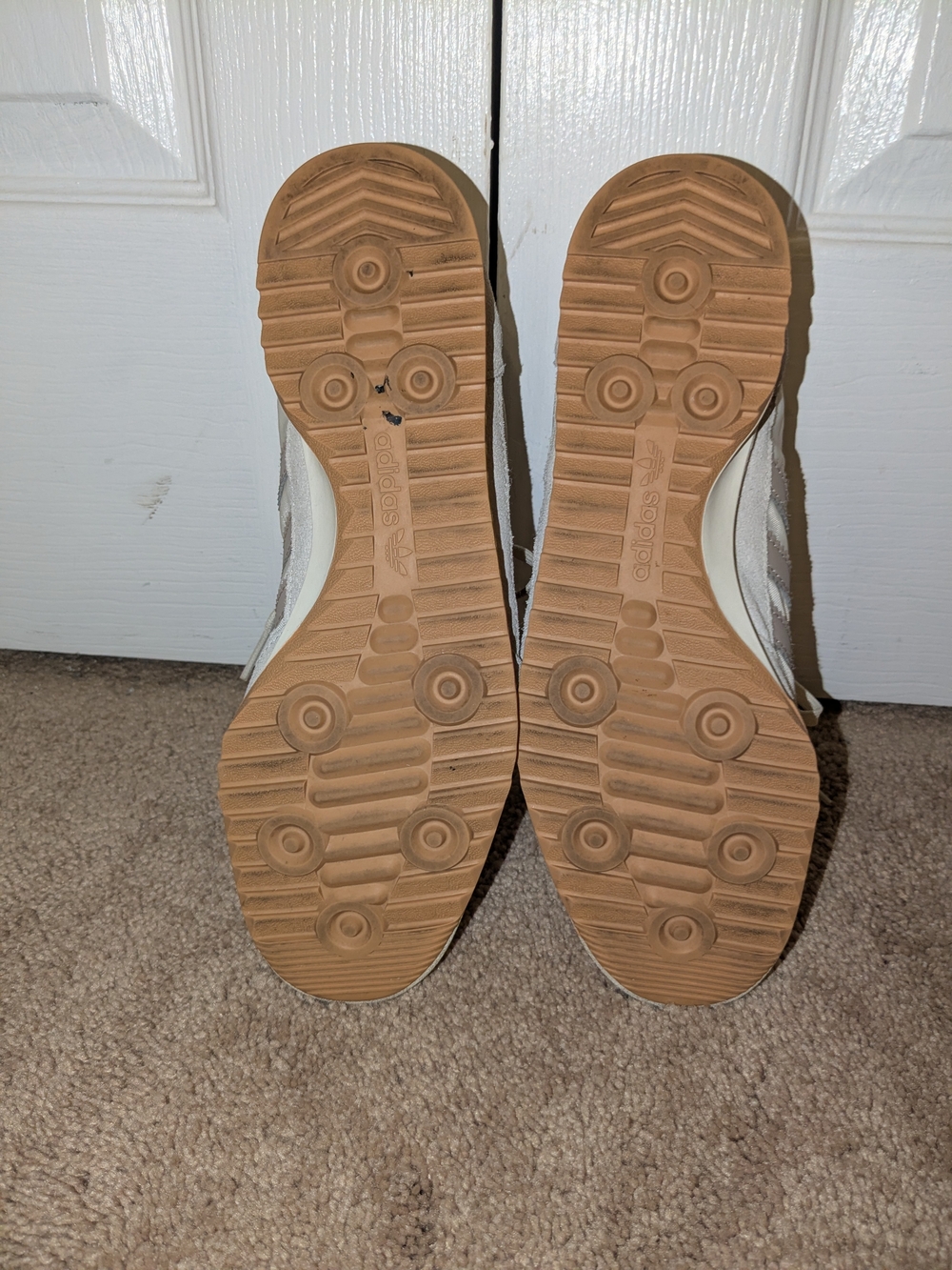 Adidas Womens Retro Runner Sneakers - Picture 4 of 6